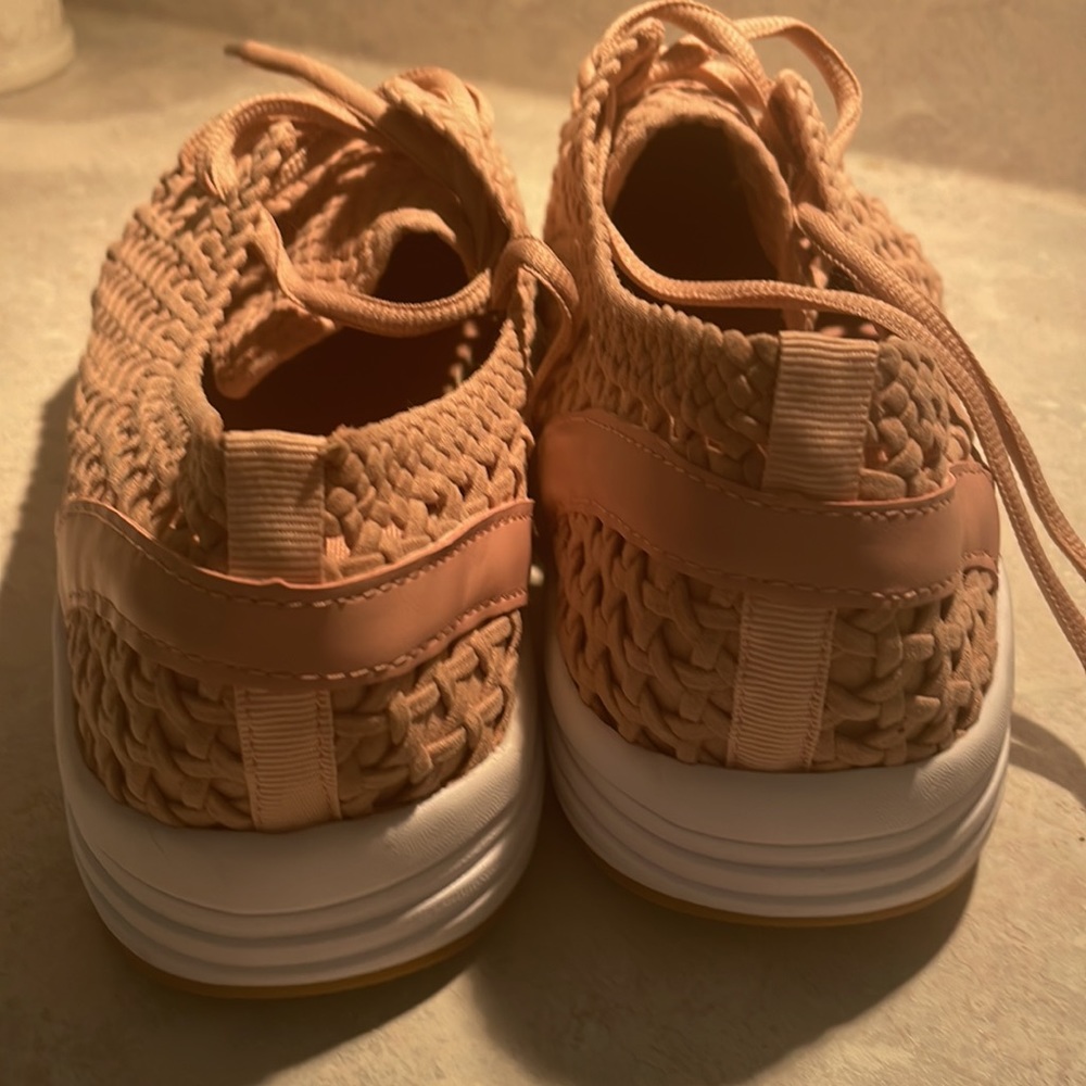 NWOT Shoedazzle shoes - Picture 2 of 10
